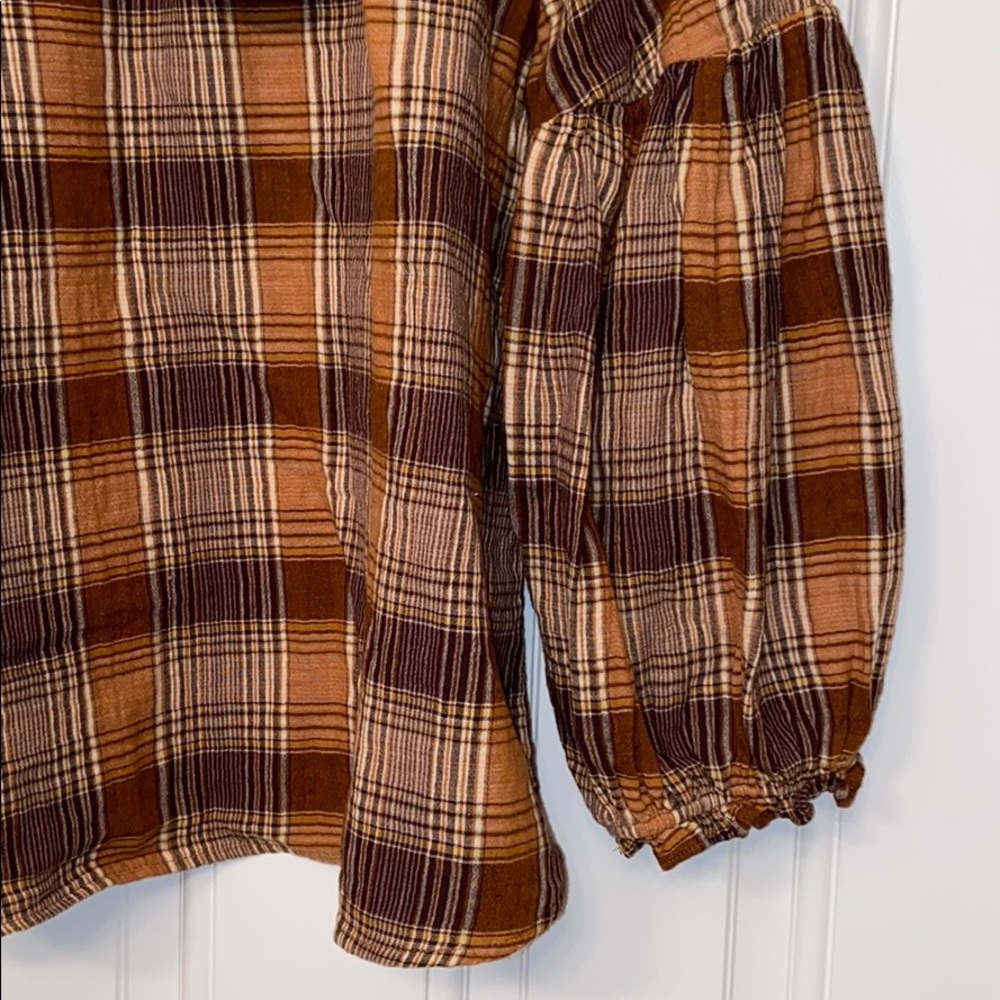 NWT Universal Thread - Picture 4 of 5